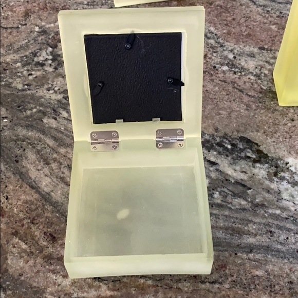 NEW IN BOX! Perry Ellis 3 Pc Set-Frame, Box & Vase - Picture 4 of 8